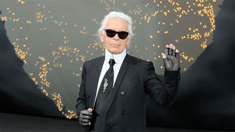 fendi e chanel pellicce|Addio a Karl Lagerfeld, esteta geniale che ci ha insegnato l’amore .